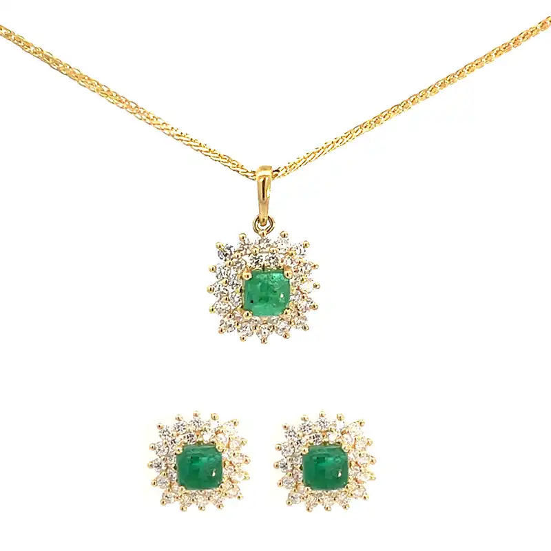 Pendant Set in Diamond, Emerald in 18K Gold - Square